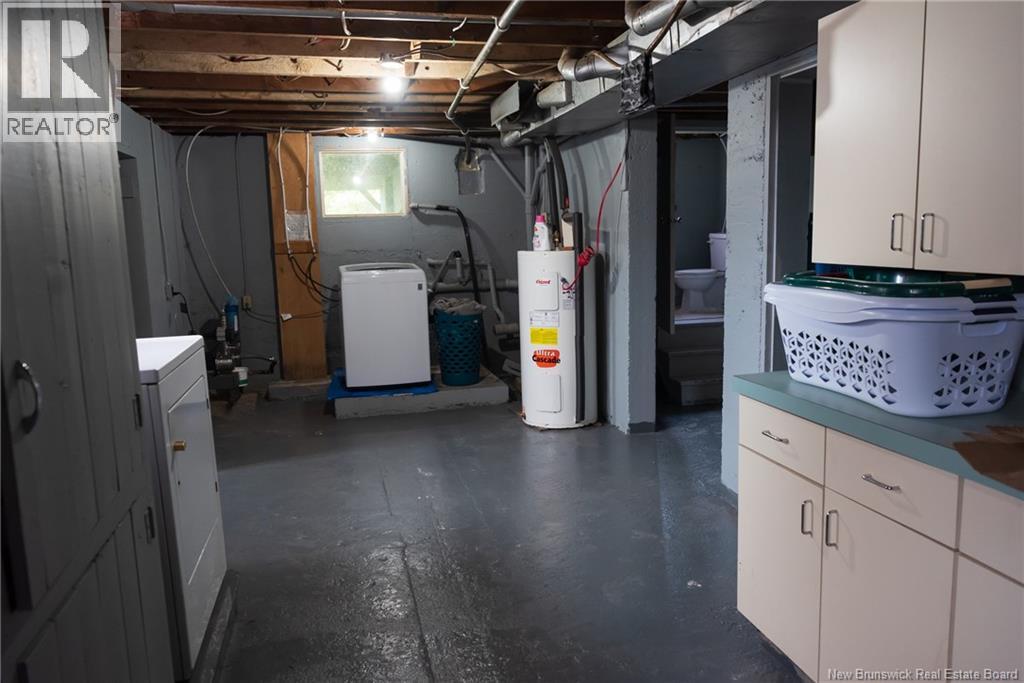 8171 Route 313 Route