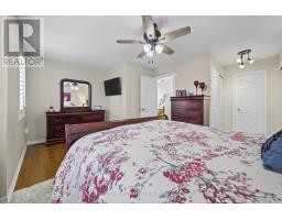 Bedroom 2 - 1 430 Mapleview Drive E, Barrie, ON L4N0H4 Photo 3