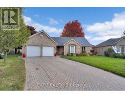 Bedroom - 17 Abbey Lane, South Huron, ON N0M1S1 Photo 2