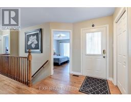 Kitchen - 17 Abbey Lane, South Huron, ON N0M1S1 Photo 5