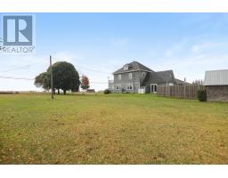 Living room - 2724 Oleary Road, Knutsford, PE C0B1V0 Photo 3