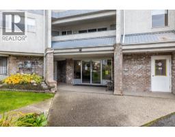 Primary Bedroom - 180 Hollywood Road N Unit 207, Kelowna, BC V1X6Y9 Photo 4
