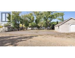 1809 Progress Avenue, Vanguard, SK S0N2V0 Photo 4