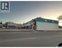 101 Sidney Street, Maple Creek, SK S0N1N0 Photo 2