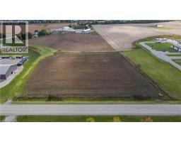 678 Nanticoke Creek Parkway, Haldimand County, ON N0A1J0 Photo 3