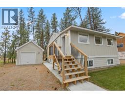 Laundry room - 8127 Donaldson Drive, Grand Forks, BC V0H1H2 Photo 2