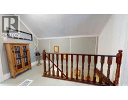 102 Cypress Street, Maple Creek, SK S0N1N0 Photo 5