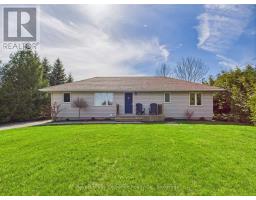 Living room - 85435 Mcdonald Lane, Ashfieldcolbornewawanosh, ON N7A3X9 Photo 2
