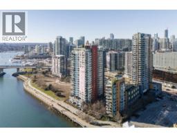 305 8 Smithe Mews, Image 3