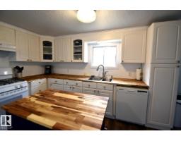 Primary Bedroom - 63114 Rge Rd 270 Jarvie, Rural Westlock County, AB T0G1H0 Photo 5