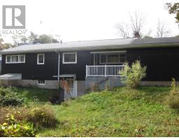 Kitchen - 85 School Street, Liverpool, NS B0T1K0 Photo 3