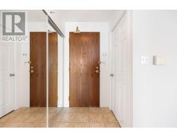 Kitchen - Ph 18 3 Ellesmere Street, Richmond Hill, ON L4B4N2 Photo 3