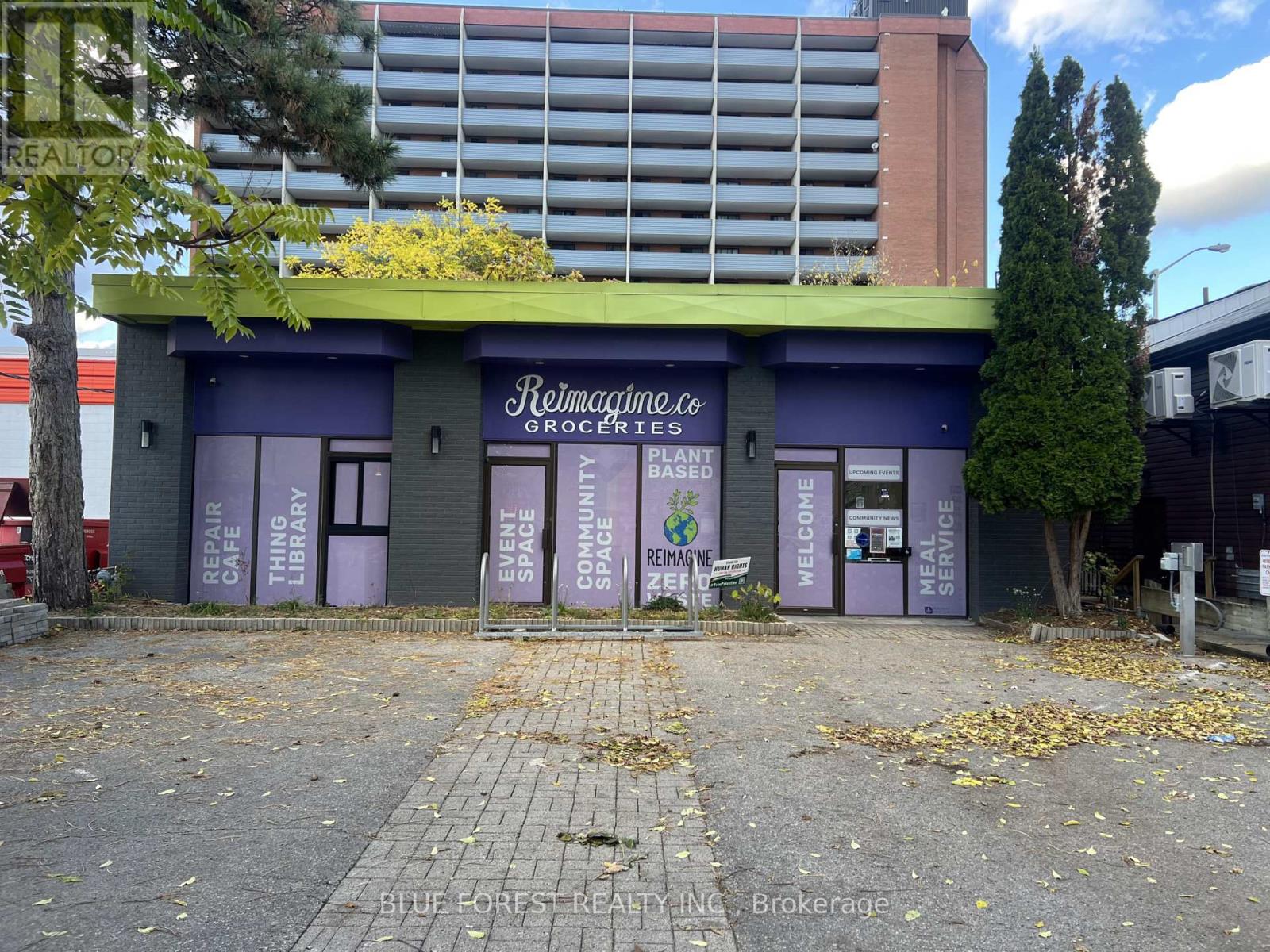 206 Piccadilly Street