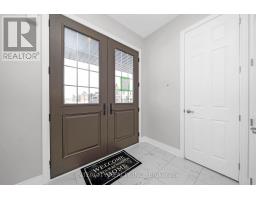 Kitchen - 66 Claremont Drive, Brampton, ON L6R4G3 Photo 3