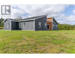 Utility room - 4606 Clam Harbour Road, Clam Harbour, NS B0J1Y0 Photo 3