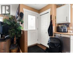 Dining room - 1358 Arthur Street, Regina, SK S4T4V8 Photo 3