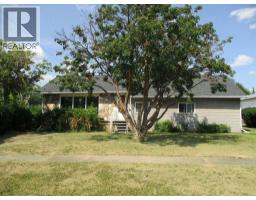Bedroom - 200 6th Avenue Se, Manning, AB T0H2M0 Photo 2