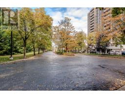 Dining room - Ph 103 1131 Steeles Avenue W, Toronto, ON M2R3W8 Photo 2