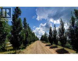 Family room - Zolinski Acreage, Whiska Creek Rm No 106, SK S0N1T0 Photo 3