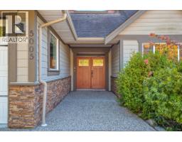 5005 Bay Road, Sechelt, BC V7Z0E9 Photo 5