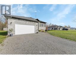 Kitchen - 1350 Country Lane, North Dundas, ON K0C2K0 Photo 2