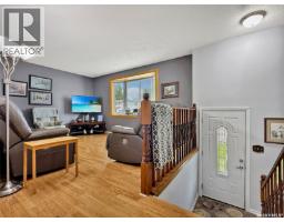 Living room - 345 Aspen Drive, Swift Current, SK S9H3Z8 Photo 4