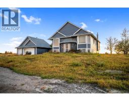 4pc Bathroom - 234173 Range Road 280, Rural Rocky View County, AB T1X3C8 Photo 2