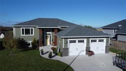 Bedroom - 76 Norwood Bay, Mitchell, MB R5G0Y7 Photo 2