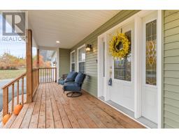 Living room - 677 Westwood Boulevard, Upper Tantallon, NS B3Z4K6 Photo 3