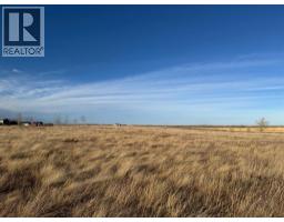 40 Street East, Rural Foothills County, AB T1V1P3 Photo 5