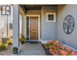 Family room - 1827 Viewpoint Drive, West Kelowna, BC V1Z4E1 Photo 2