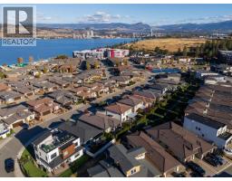 5pc Ensuite bath - 1827 Viewpoint Drive, West Kelowna, BC V1Z4E1 Photo 5