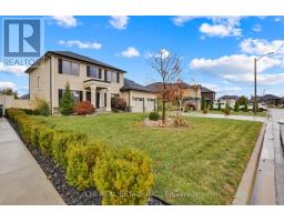 Bathroom - 212 Jasmine Drive, Lakeshore, ON N8L0T1 Photo 4