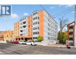 Living room - 23 Main Street Unit 507, Dundas, ON L9H2P7 Photo 3
