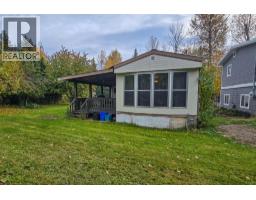Bedroom - 1867 Nixon Road, Revelstoke, BC V0E2S0 Photo 5