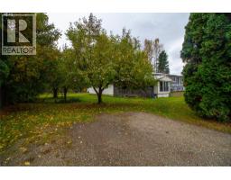 Full bathroom - 1867 Nixon Road, Revelstoke, BC V0E2S0 Photo 4
