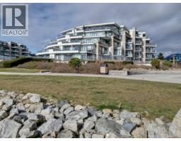 206 5665 Teredo Street, Sechelt, BC V7Z0J2 Photo 4