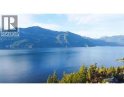 158 Furry Creek Drive, Furry Creek, BC V0N3Z2 Photo 2