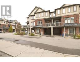 Kitchen - 33 1169 Garner Road E, Hamilton, ON L9G0G8 Photo 3