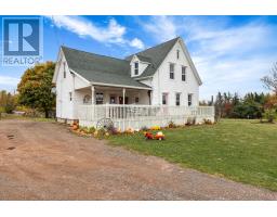 Living room - 520 Abney Road, Murray River, PE C0A1W0 Photo 3