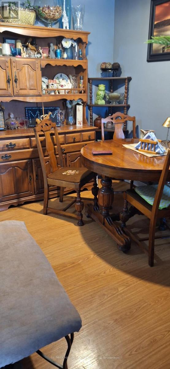 401 2 Chittim Road Nw