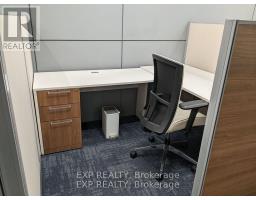 204 5250 Solar Drive, Mississauga, ON L4W5M8 Photo 3