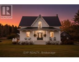 Dining room - 2375 County 10 Road, East Hawkesbury, ON K0B1P0 Photo 3