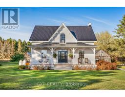 Sitting room - 2375 County 10 Road, East Hawkesbury, ON K0B1P0 Photo 4