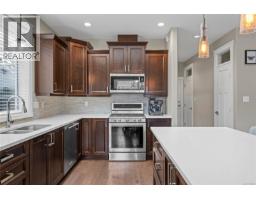 Bedroom - 504 Ridgefield Dr, Parksville, BC V9P0E2 Photo 5