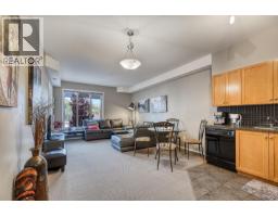 Living room - 1873 Country Club Drive Unit 2305, Kelowna, BC V1V2W6 Photo 5