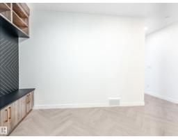 Primary Bedroom - 125 Lilac Cl, Leduc, AB T9E1R3 Photo 5