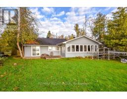 Bedroom 2 - 1467 Cunningham Crescent, Severn, ON L3V7E1 Photo 3