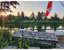 Bathroom - 1631 20th Ave, Campbell River, BC V9W4N1 Photo 4