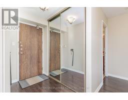 Kitchen - 807 7440 Bathurst Street, Vaughan, ON L4J7K8 Photo 3